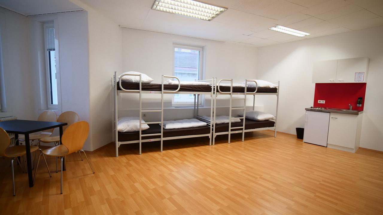 Easyroom Vienna - Low Budget Hostel Exterior photo